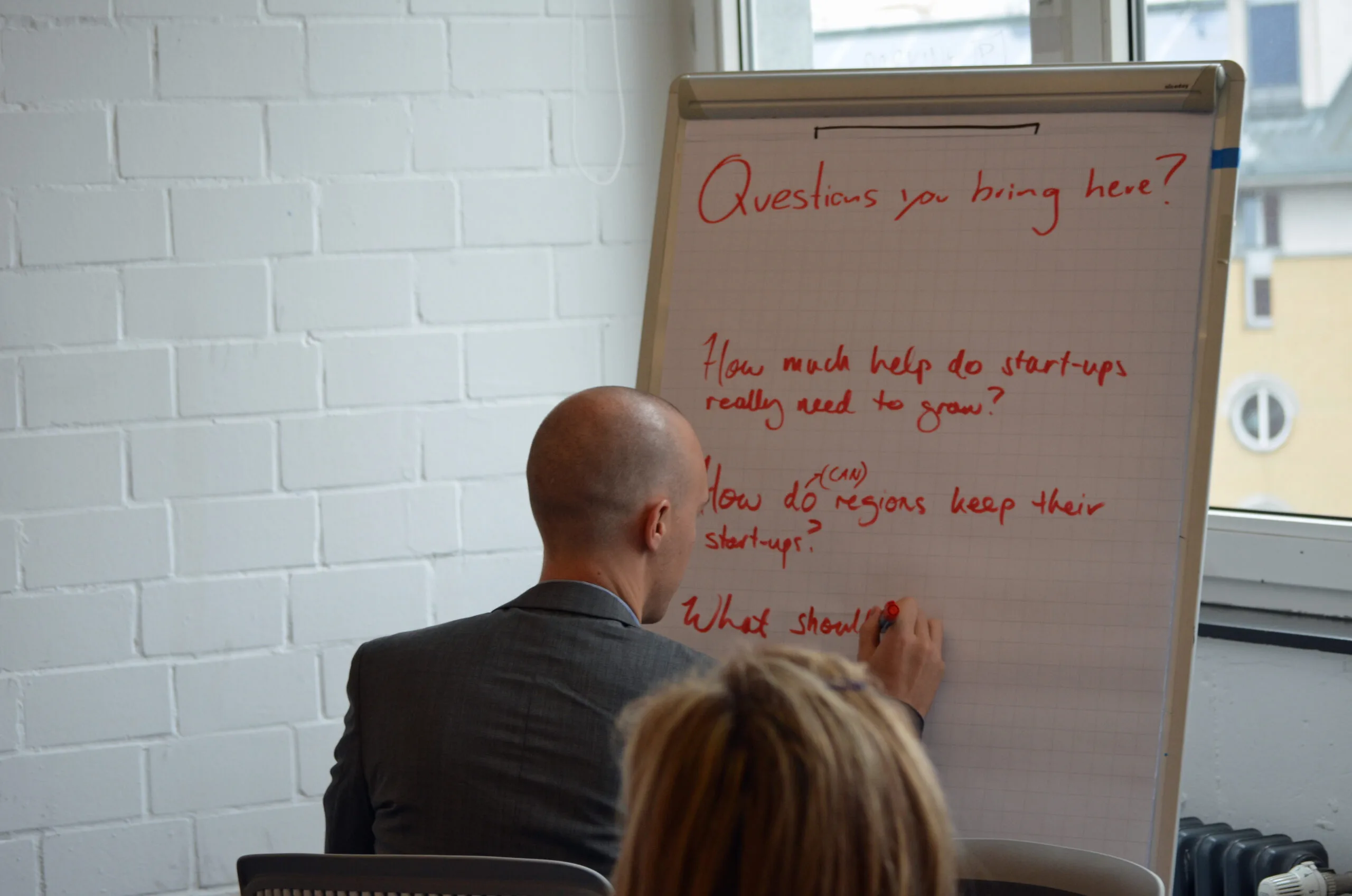 Promoting Innovative and Sustainable Start-ups