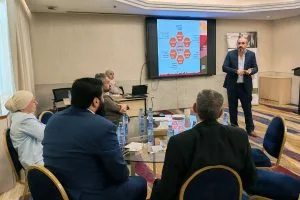 A colleague from Amman during the PowerPoint presentation on the digitisation process in his city.